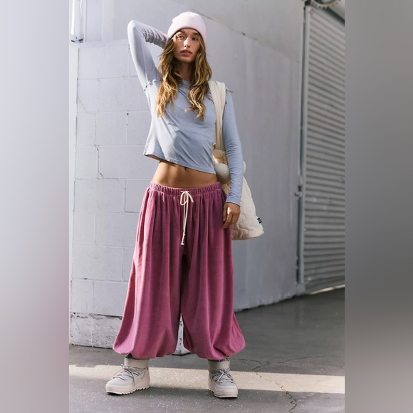 FP Movement by Free People Pants - FP Movement Momentum Velour Pants!🔥 with pockets! XL- New w/ Tags!